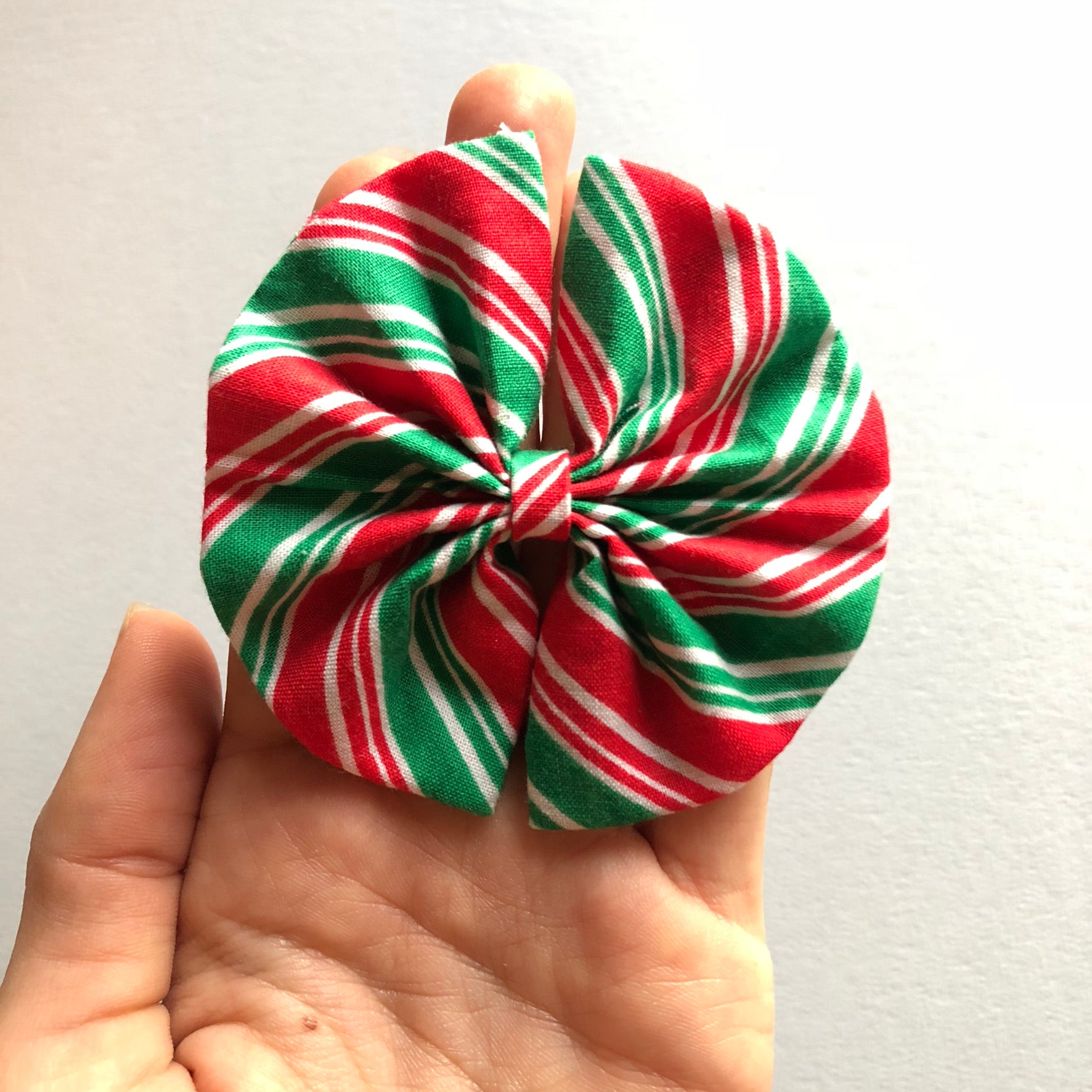 Red and green stripe bow - Amelia bow 3.5 inch