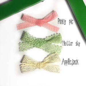 Set of 3 bows or one lace bow