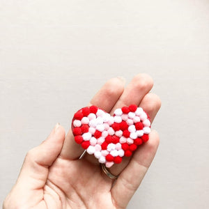 Pom pom heart PRE-ORDER - LOA