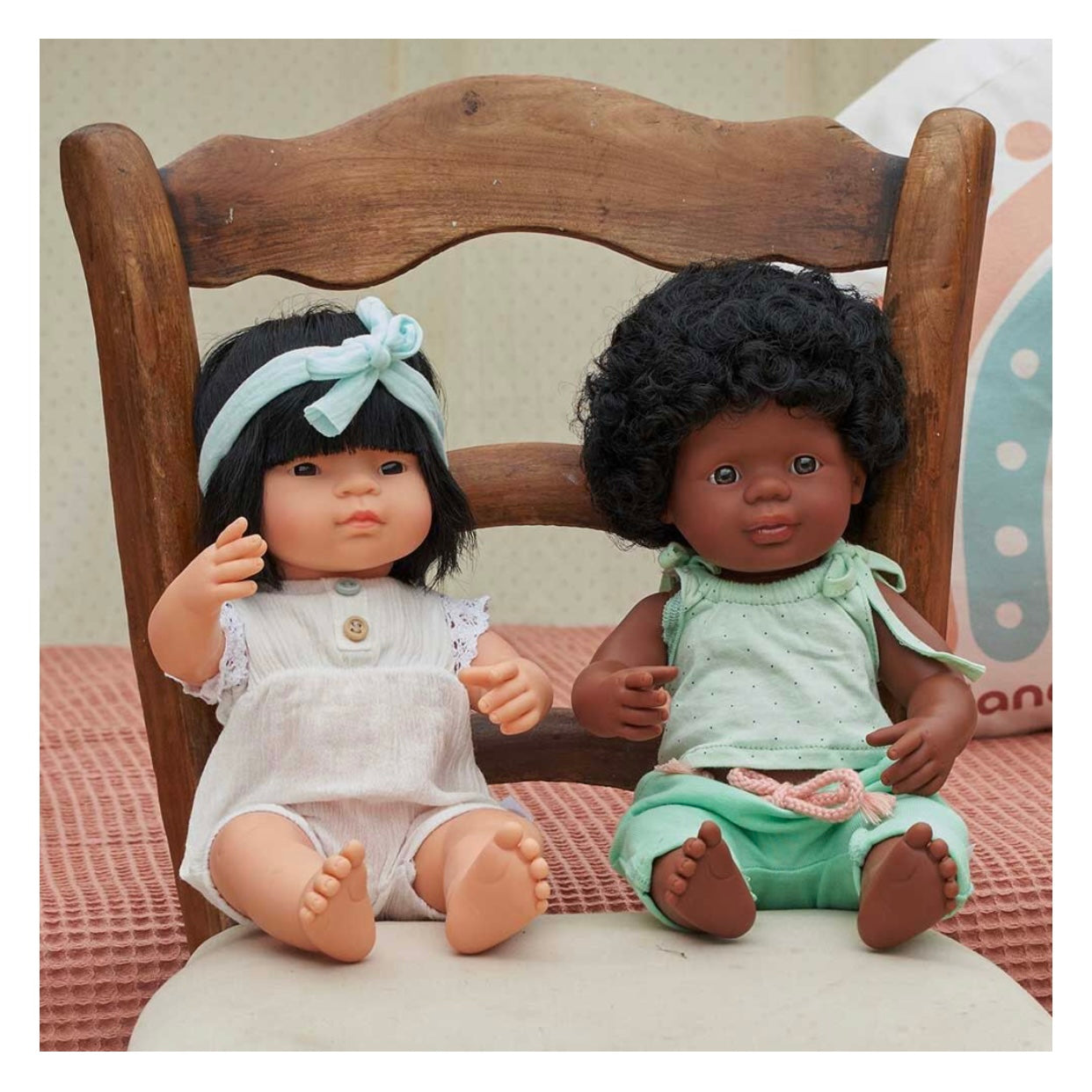 Miniland African America  girl black hair - PO*